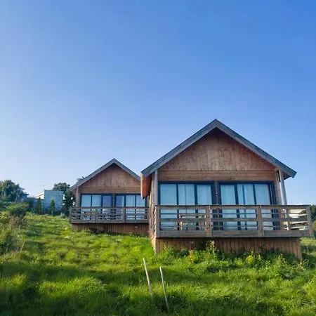 Chalet Blue - De Madeira *